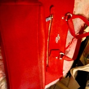Large Maroon Coach Handbag still in very Good condition. $100